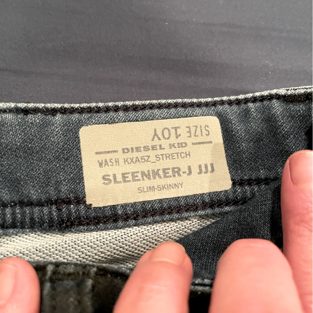 Diesel jeans size 10Y Boy. No rips, stains or holes. In good condition